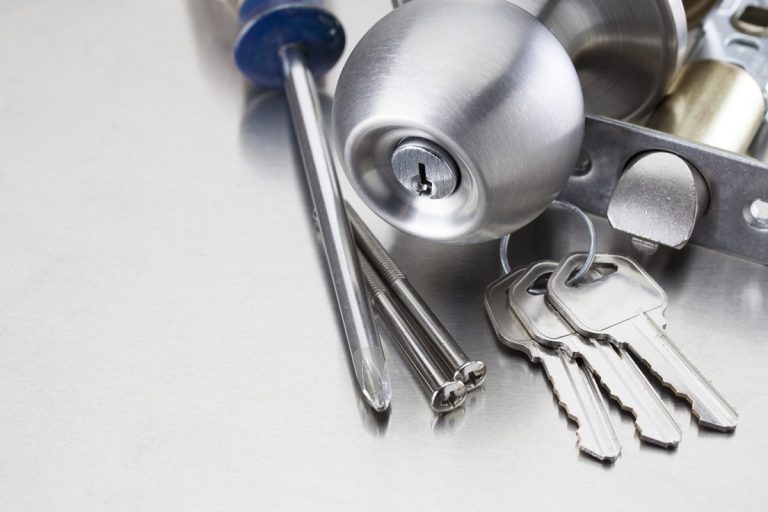 commercial door locksmith